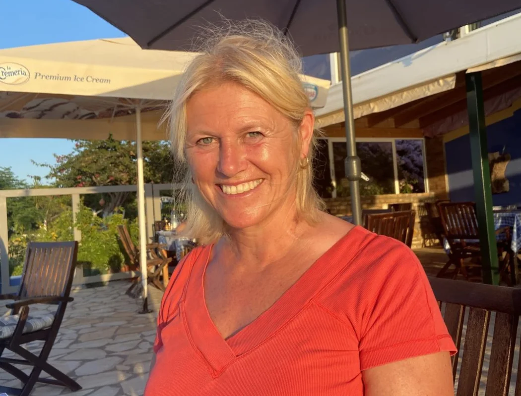 Graag stellen we Evelyn Clay aan u voor